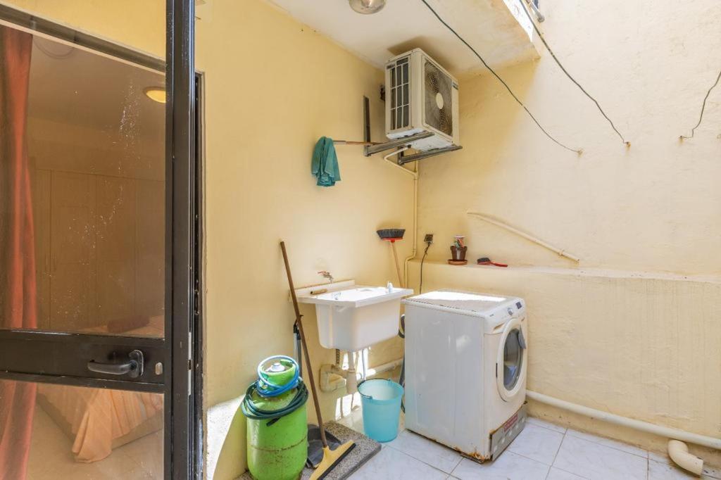 Lovely Seaview Apt At St Paul'S Bay Bagian luar foto
